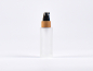 Preview: Glasflasche säuremattiert- eckige Schulter, 30ml, mit Lotionspumpe Bambus